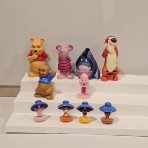 Winnie the Pooh Large Vinyl Figure and Musical Hide 'n' Seek Mini Figure Set